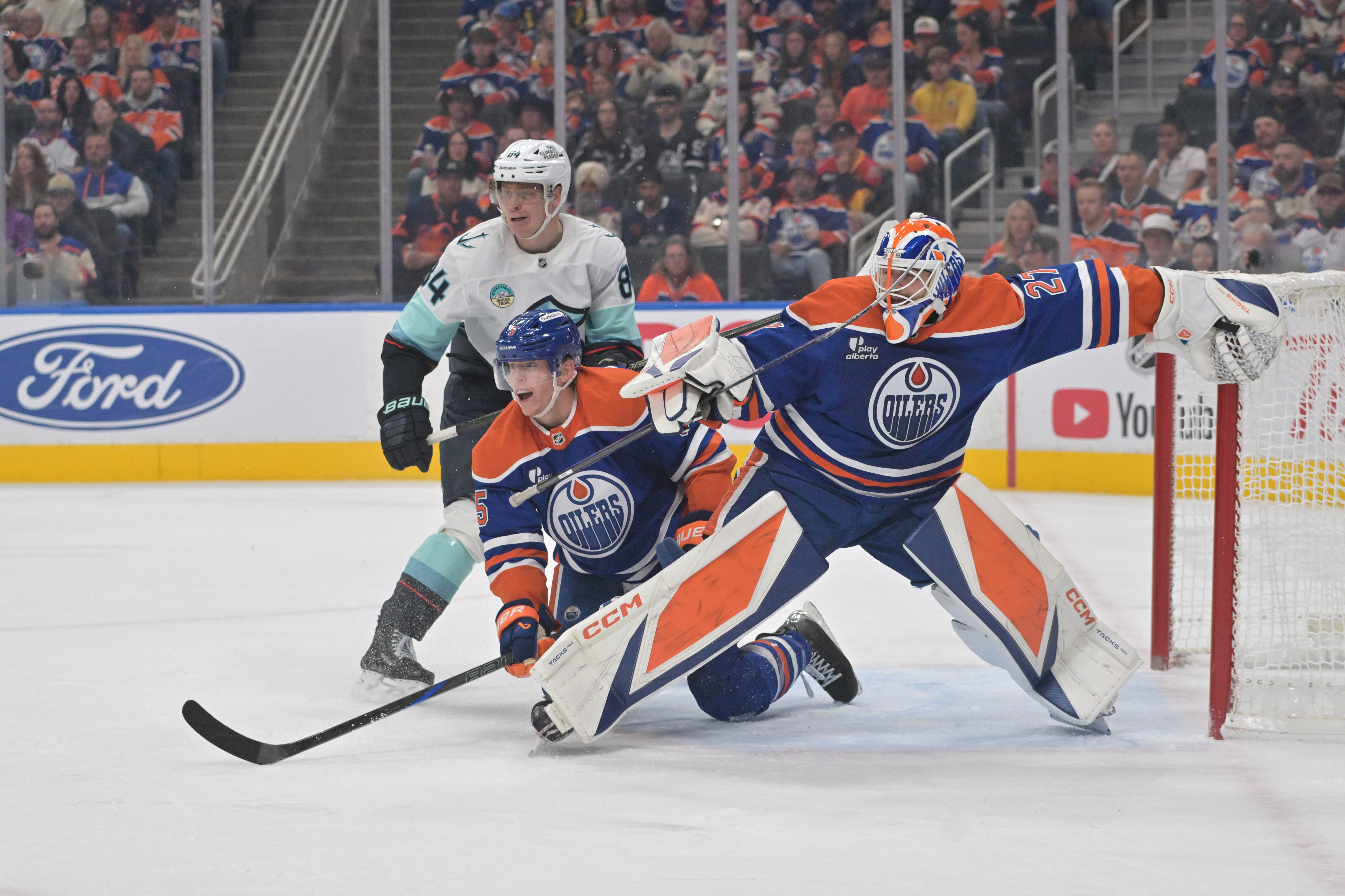 Oilers Beat Kraken 3-1 Behind Levi and Draisaitl